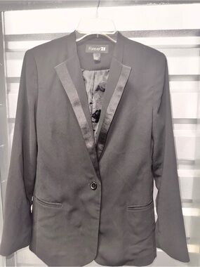 Forever 21 Black Single-Button Blazer SIZE L